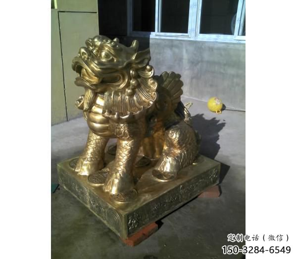 步行街貔貅雕塑，玻璃鋼動物雕塑，仿古方式
