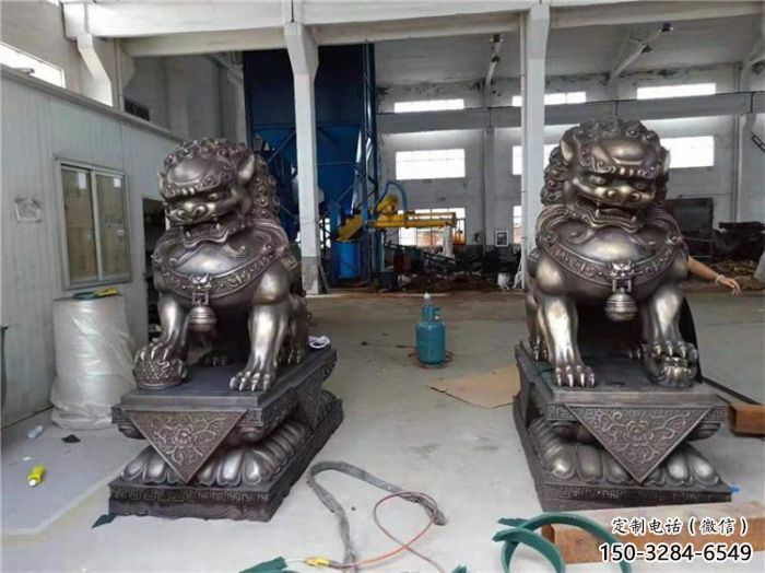 景觀獅子雕塑標準，鑄銅制作，景觀蹲獅雕塑優價